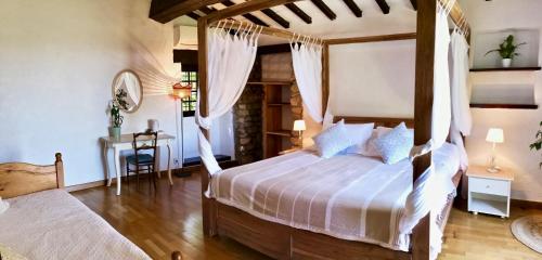Un pat sau paturi într-o cameră la Mas Senyarich