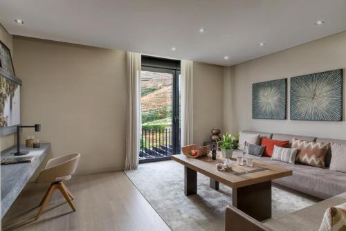 Area soggiorno di Six Senses Douro Valley