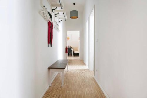 SC 06 by ROCKCHAIR Apartments l SUPERHOST Status l 4 Bedrooms Boxspringbeds 2 Bathrooms Balcony Elevator - Cozy Family & Business Flair welcomes you! photo 14