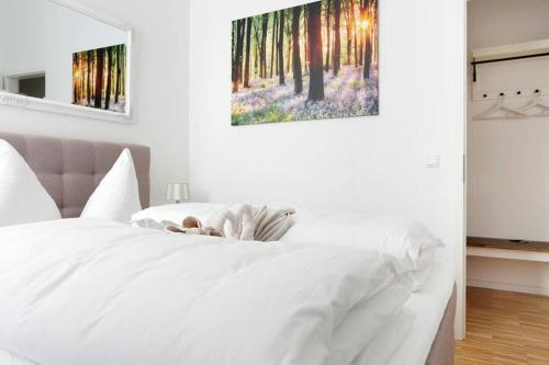 SC 06 by ROCKCHAIR Apartments l SUPERHOST Status l 4 Bedrooms Boxspringbeds 2 Bathrooms Balcony Elevator - Cozy Family & Business Flair welcomes you! photo 39