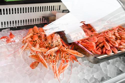 ホテルの敷地内または近くでの食事または食べ物