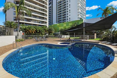 The swimming pool at or close to Palmerston Tower on Southport Broadwater