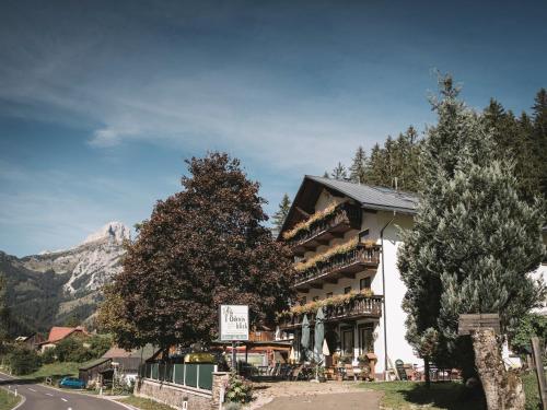 Gallery image of Gasthof - Pension Ödsteinblick in Johnsbach