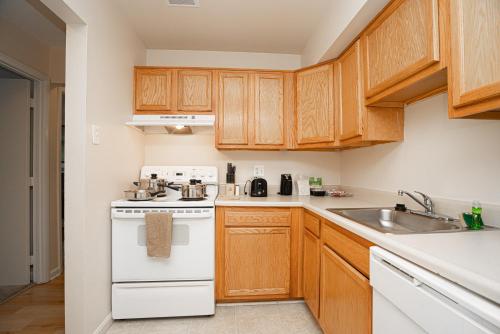 Walter Convention Center Apartments 30 Day Rentals