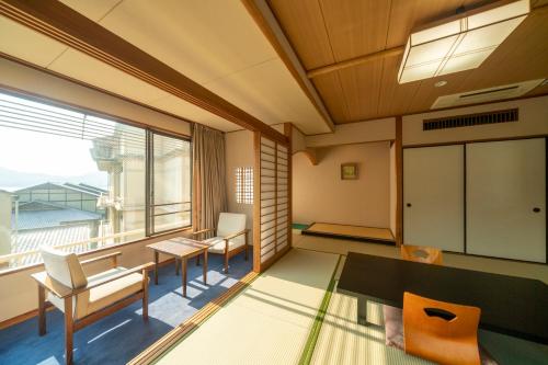 Un lugar para sentarse en Hotel Miya Rikyu