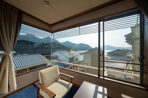 Un paisaje natural cerca del ryokan