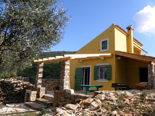 Foto dalla galleria di Lošinj house Robinzon Studenčić Island Lošinj a Čunski