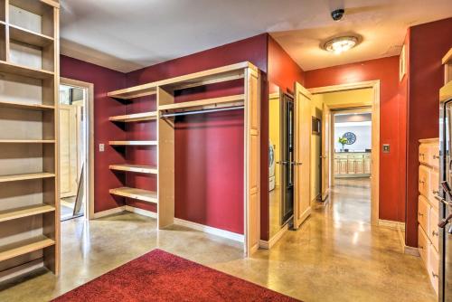 Φωτογραφία από το άλμπουμ του Spectacular Duck Creek Waterfront Retreat with Dock! σε Afton