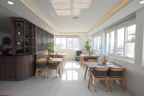 Restaurace v ubytování Hera Hotel Airport