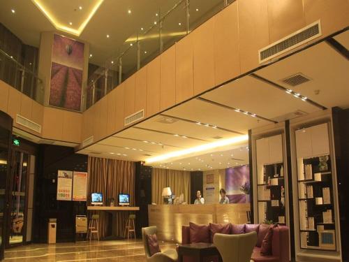O zonă de relaxare la Lavande Hotel Yinchuan Railway Station Wanda