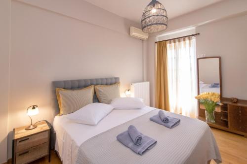 Легло или легла в стая в Estia Tinos