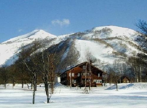Gallery image of Niseko Ski Lodge - Higashiyama in Niseko