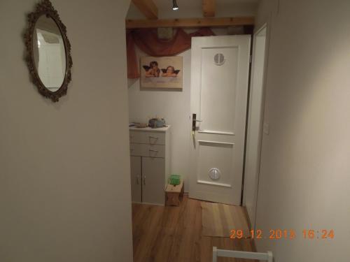 Nest Apartment
