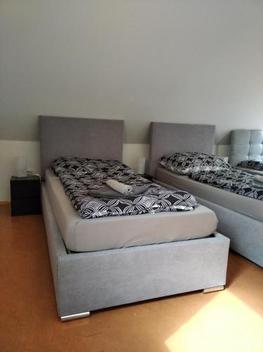 Apartmány Borskáにあるベッド