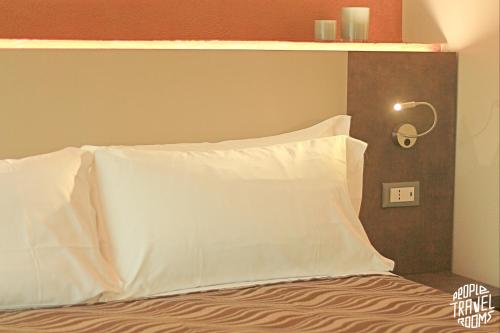 People Travel Rooms photo 16