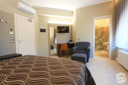 People Travel Rooms photo 5