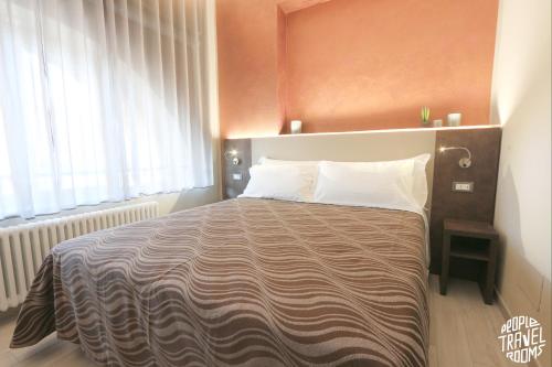 People Travel Rooms photo 36