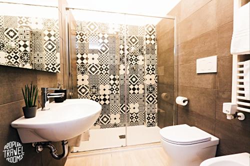 People Travel Rooms photo 7
