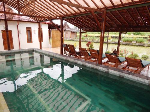 Gallery image of Alamanda Family Villas, Pool & Local Tours in Yogyakarta