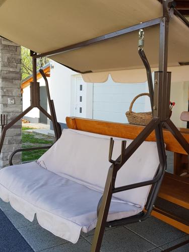 Postel nebo postele na pokoji v ubytování Apartman Gomirje