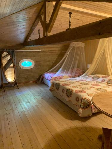 Ліжко або ліжка в номері Villa Toulousaine
