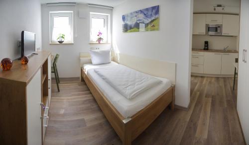 Postel nebo postele na pokoji v ubytování Boardinghouse Jungwirth-Wohnzeit