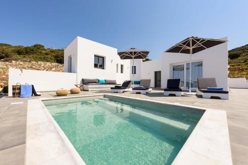 Gallery image of PAROS VILLA BLUE SENSES in Aliki