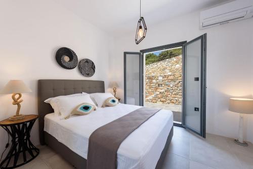 Gallery image of PAROS VILLA BLUE SENSES in Aliki