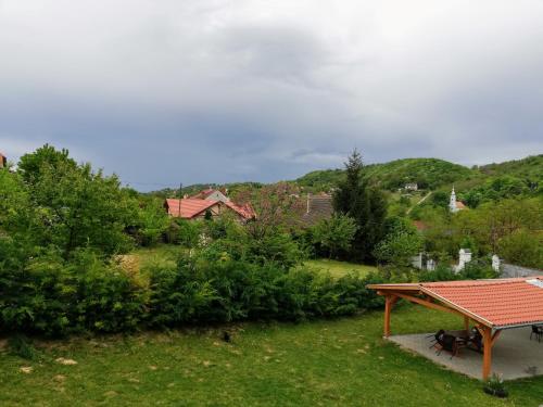 Lótuszvirág Vendégház 7100 Szekszárd, Hosszúvölgy utca 41 kép - 3