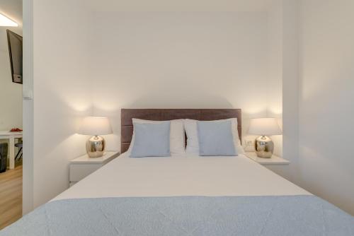CAPITAL Apartments and Rooms