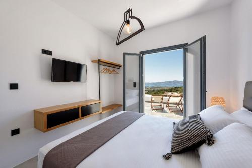 Gallery image of PAROS VILLA BLUE SENSES in Aliki