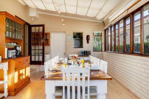 Кухня или мини-кухня в Villa Garda B&B
