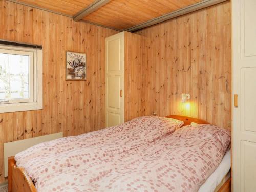 ブラーバンドにあるThree-Bedroom Holiday home in Blåvand 18のギャラリーの写真