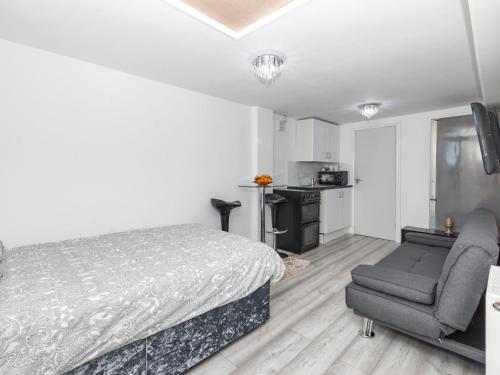 Simplistic Apartment in Croydon near Wandle Park