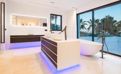 Gallery image of Luxury Villa with Superb Sea Views, Ibiza Villa 1054 in Nuestra Señora de Jesus