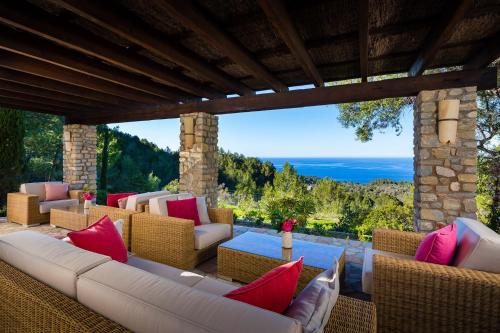 Luxury Private Holiday Villa with Private Pool, Mallorca Villa 1022
