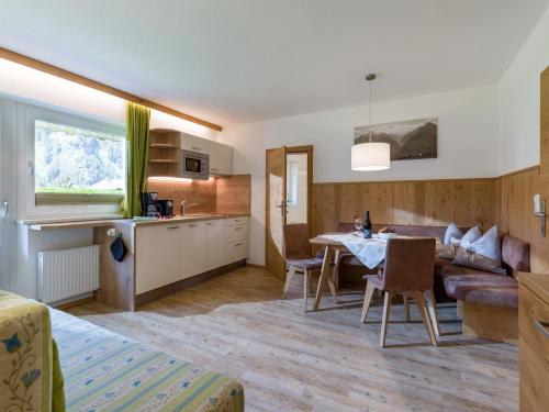 Apartments Leni