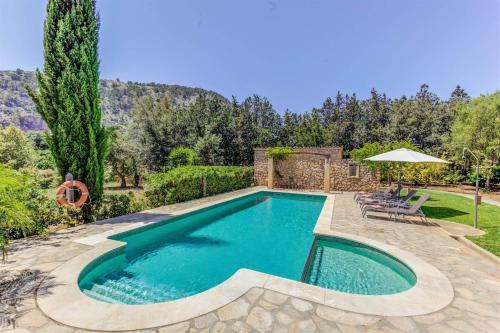 Villa Llenyater by Sealand Villas