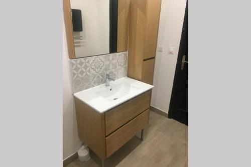 Photo de la galerie de l'établissement Appartement entier refait à neuf pour court séjour, à Roubaix