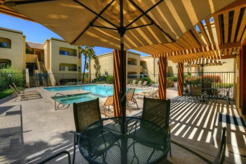 Foothills Getaway – Photos 2