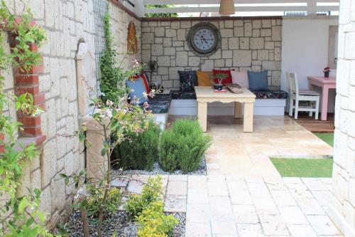 Afbeelding uit fotogalerij van Villamer Alaçatı in Alacati