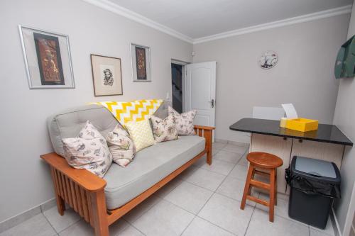 Gallery image of Van Den Berg's Guesthouse in Bettyʼs Bay