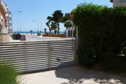 AT117 Planta baja con piscina, airco y a unos pasos de la playa