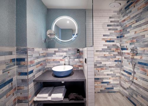 Een badkamer bij Inntel Hotels Rotterdam Centre