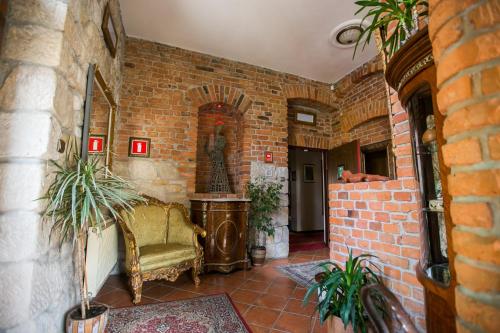 Χώρος καθιστικού στο Hotel Ambasada Bolesławiec