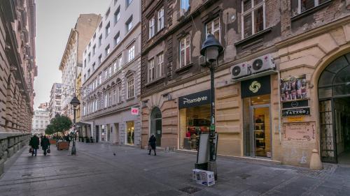 El barri de l'apartament o un barri que hi ha a prop