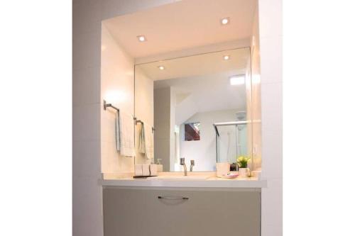 Koupelna v ubytování Casa Sabiá encanto e aconchego pertinho do mar