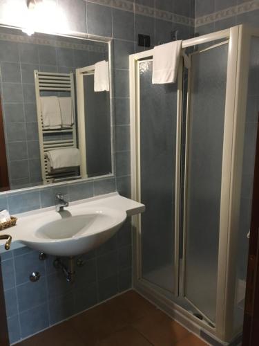 Et badeværelse på Hotel Conte Luna