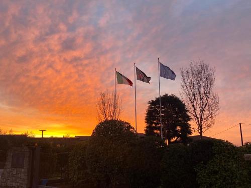 Blick auf den Sonnenuntergang/Sonnenaufgang von des Hotels aus oder aus der Nähe