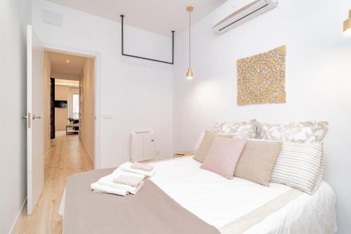 Espléndido y Radiante Apto en Malasaña By Batuecas